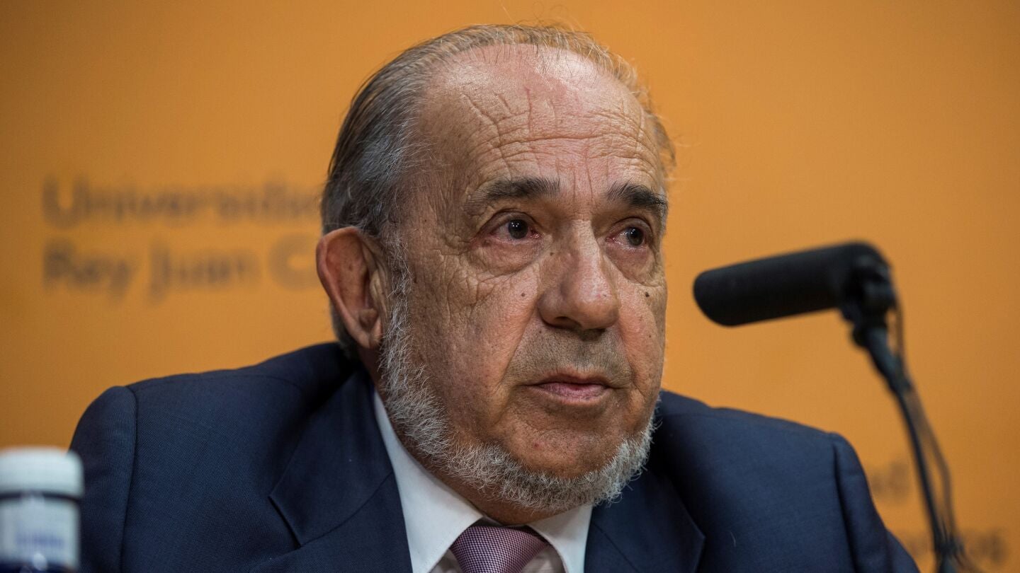 Enrique &Aacute;lvarez Conde, director del M&aacute;ster
