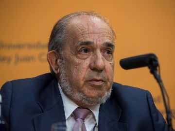 Enrique Álvarez Conde, director del Máster Enrique Álvarez Conde, director del Máster