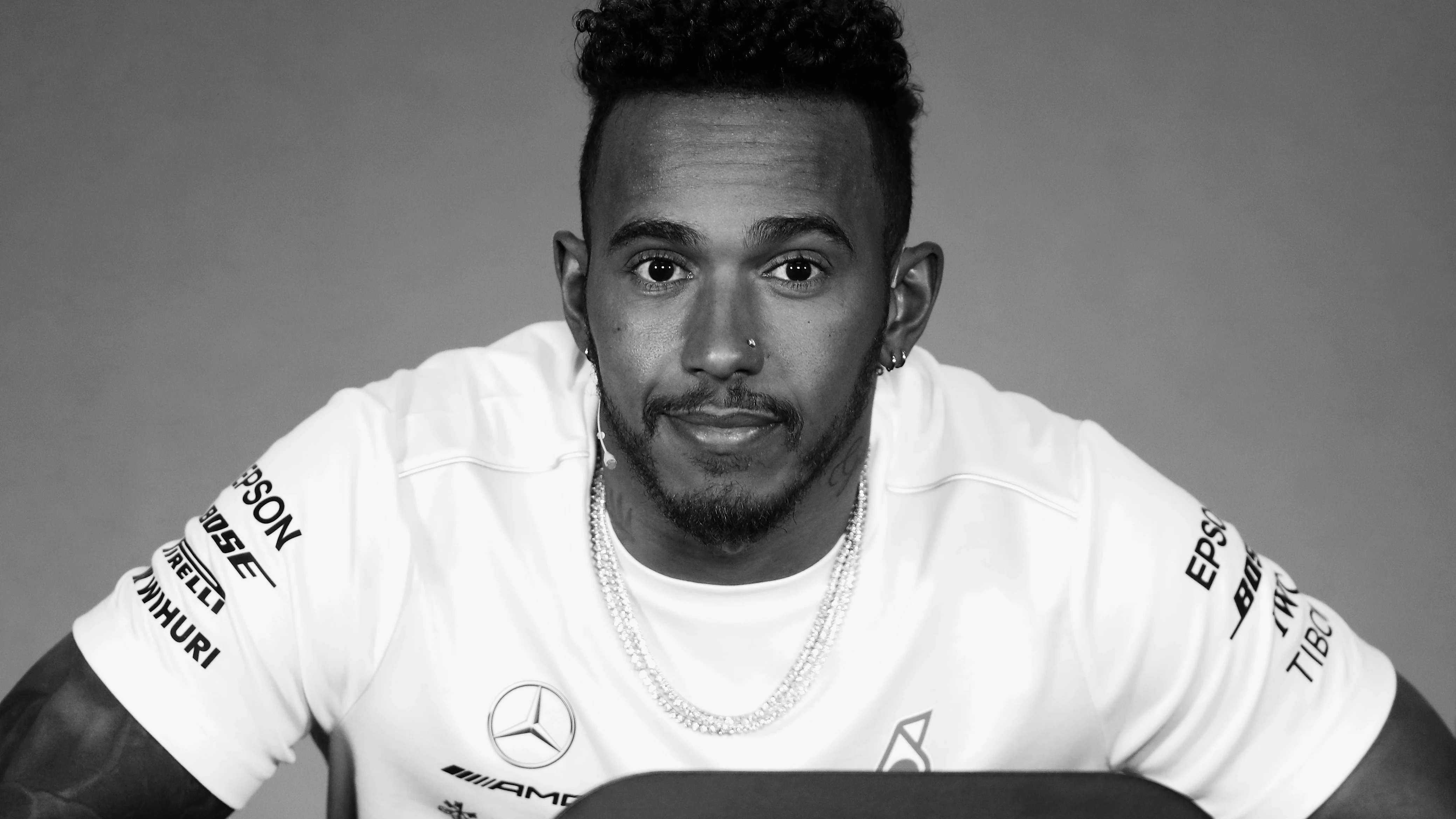 Lewis Hamilton comparece ante los medios