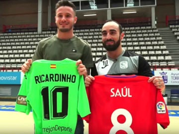 Saúl Ñíguez, con Ricardinho Saúl Ñíguez, con Ricardinho