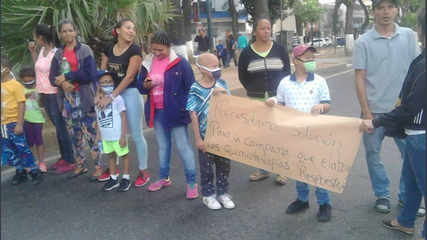 Niños venezolanos denuncian la falta de medicamentos Niños venezolanos denuncian la falta de medicamentos