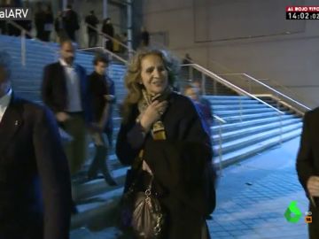 La infanta Elena a la salida del cine La infanta Elena a la salida del cine