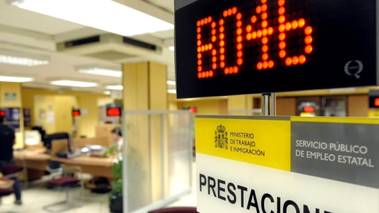 Interior de una oficina de empleo Interior de una oficina de empleo