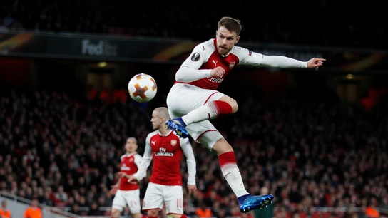 Ramsey ejecuta un espectacular golpeo ante el CSKA Ramsey ejecuta un espectacular golpeo ante el CSKA
