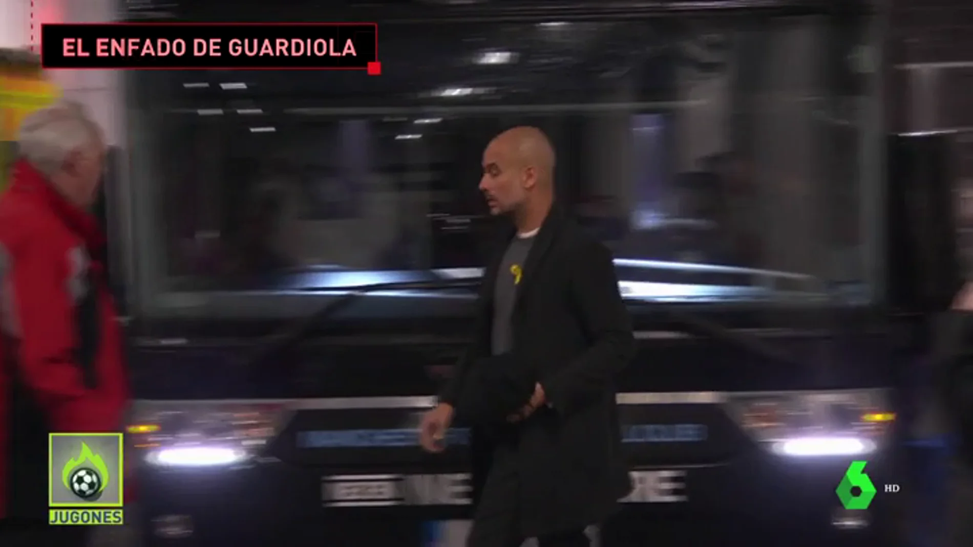 El enfado de Guardiola con la Policía tras el ataque al autobús del City: "Gracias por protegernos... vergüenza"