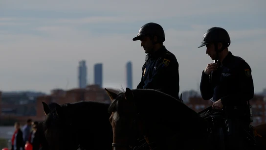 Agentes de Policía, en los alrededores del Wanda Metropolitano Agentes de Policía, en los alrededores del Wanda Metropolitano