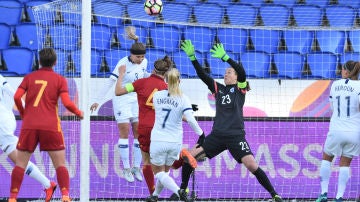 Momento del partido entre España y Finlandia