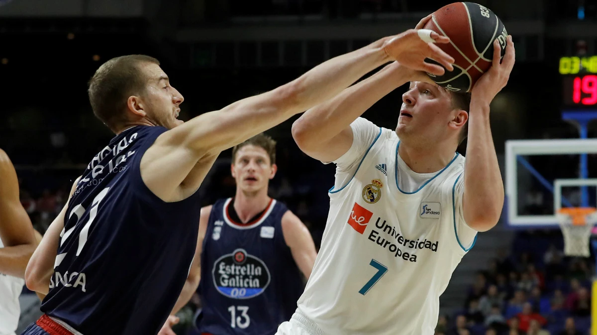 Doncic, ante Thomas