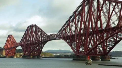 Puente de Forth de Edimburgo Puente de Forth de Edimburgo