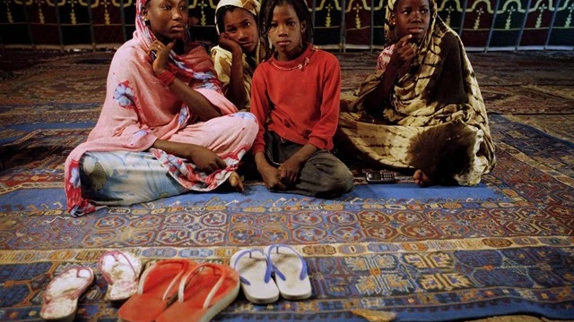 Un grupo de niñas de Mauritania Un grupo de niñas de Mauritania