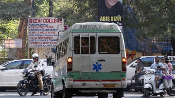 Una ambulancia en la India