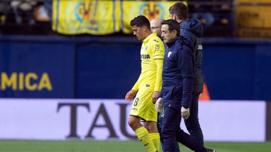 Fornals abandona el terreno de juego