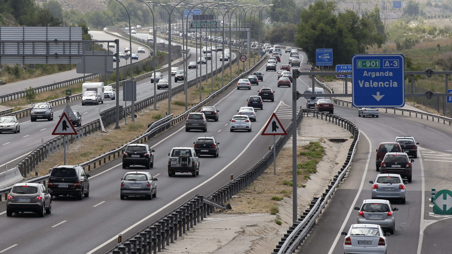 Circulaci&oacute;n de veh&iacute;culos en la A-3 en sentido Valencia a la altura de Rivas Vaciamadrid