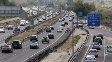 Circulación de vehículos en la A-3 en sentido Valencia a la altura de Rivas Vaciamadrid