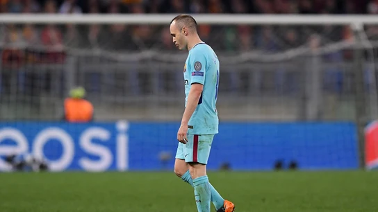 Iniesta, cabizbajo en el partido del Barcelona Iniesta, cabizbajo en el partido del Barcelona