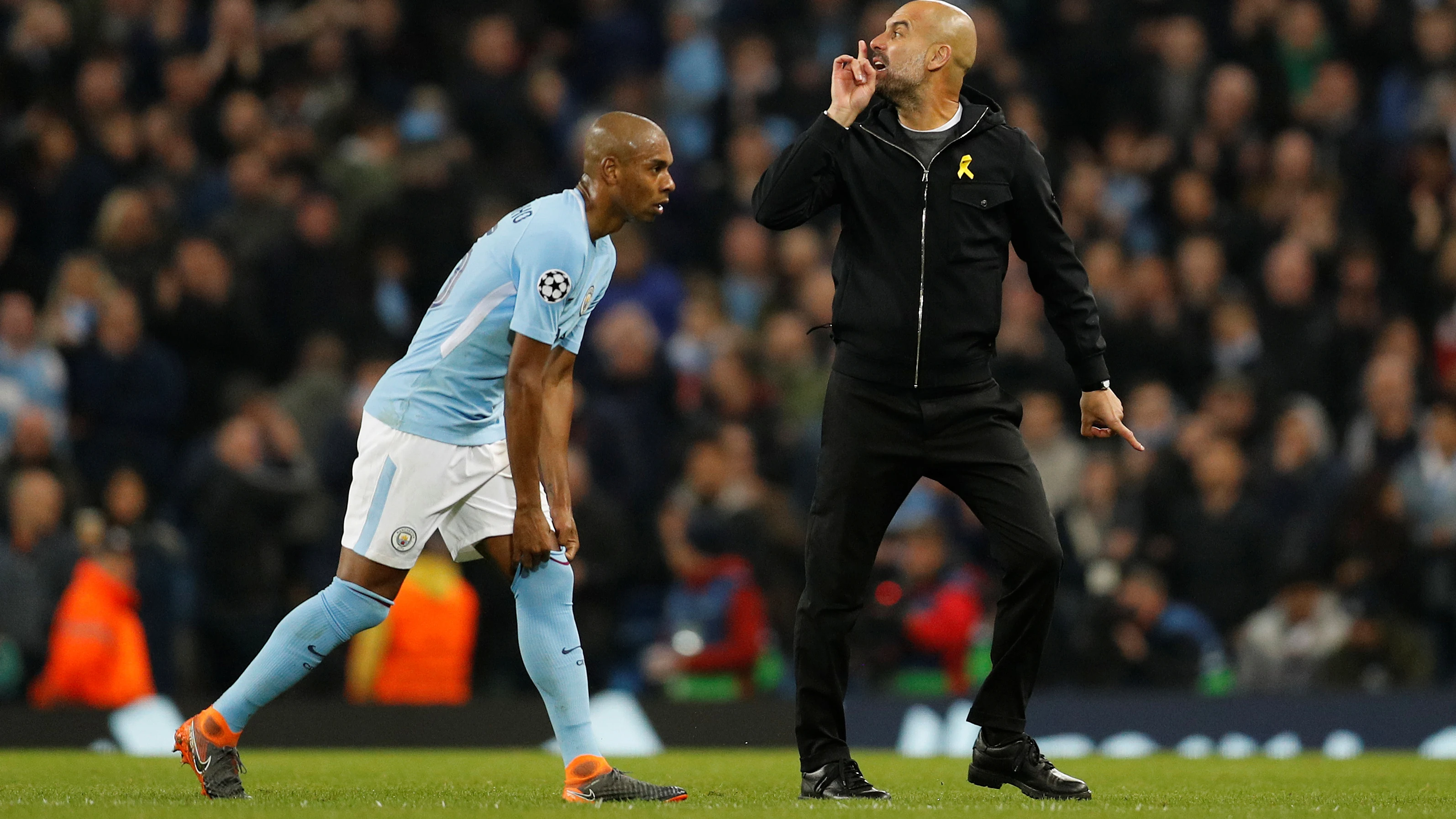 Guardiola se encaró con Mateu Lahoz