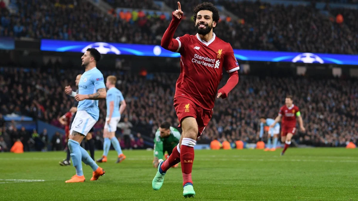 Salah celebra su gol al City