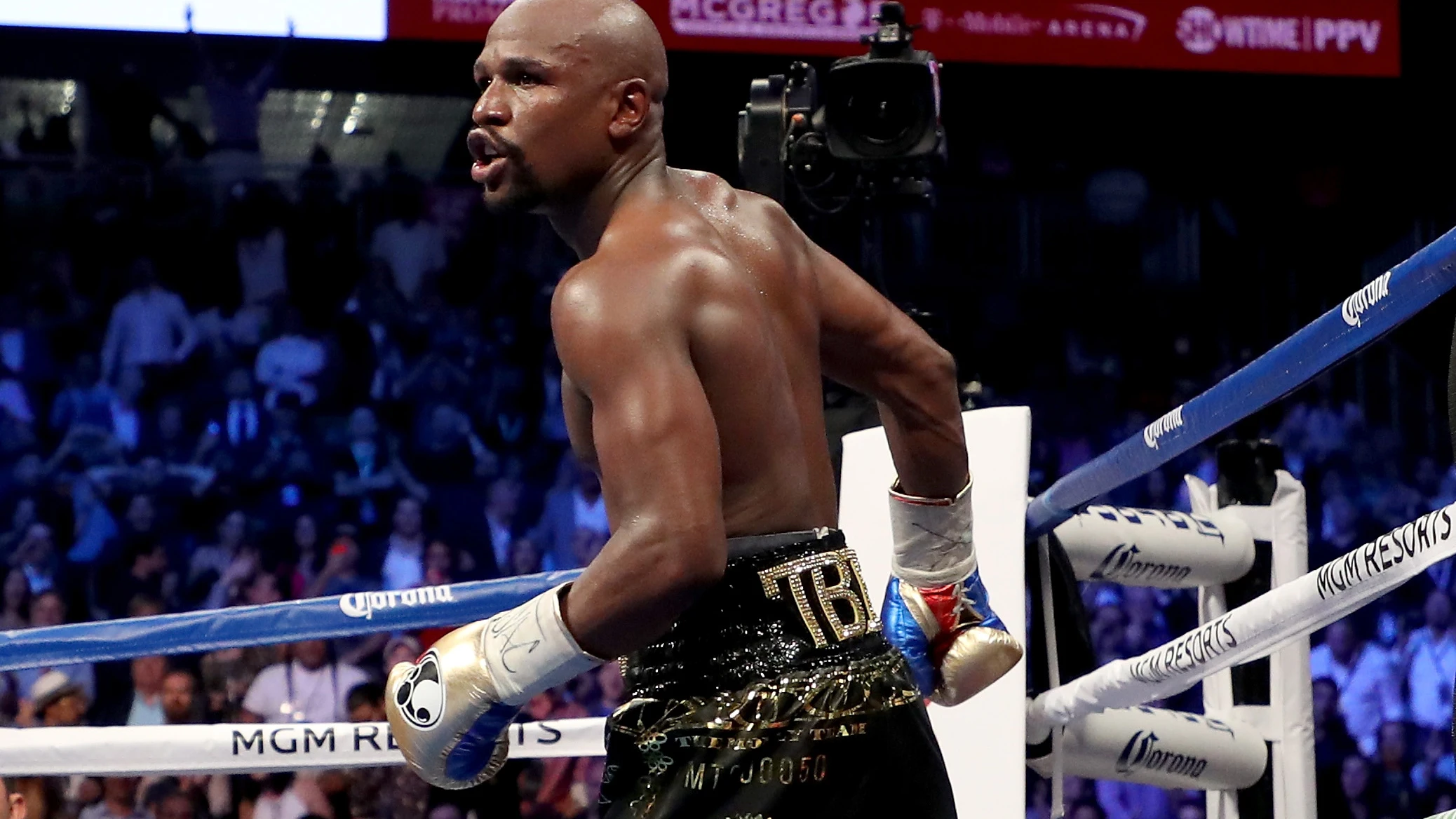 Mayweather, durante su combate contra McGregor