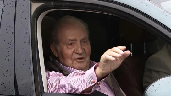 El Rey Juan Carlos a su salida del hospital El Rey Juan Carlos a su salida del hospital