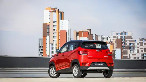 Mahindra KUV100 Mahindra KUV100