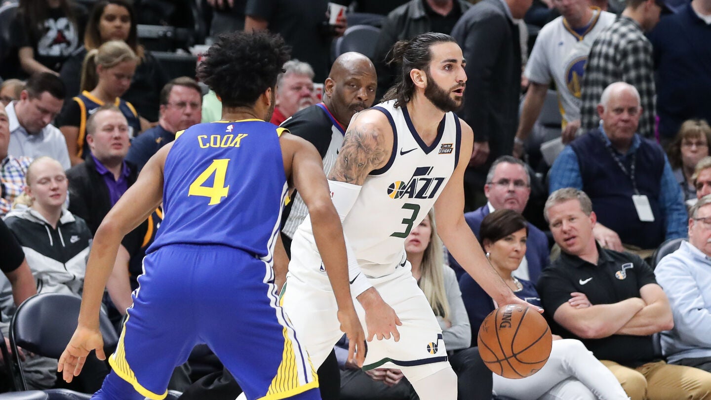 Ricky Rubio, ante los Warriors