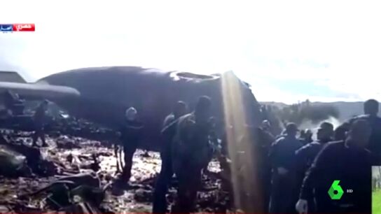Mueren al menos 257 personas al estrellarse un avi&oacute;n de las Fuerzas A&eacute;reas de Argel