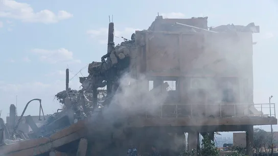 Imagen de un edificio tras los bombardeos en Siria Imagen de un edificio tras los bombardeos en Siria