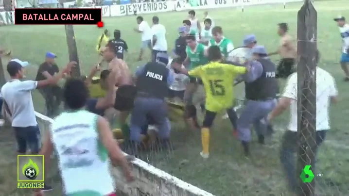 PeleaArgentinaJugones