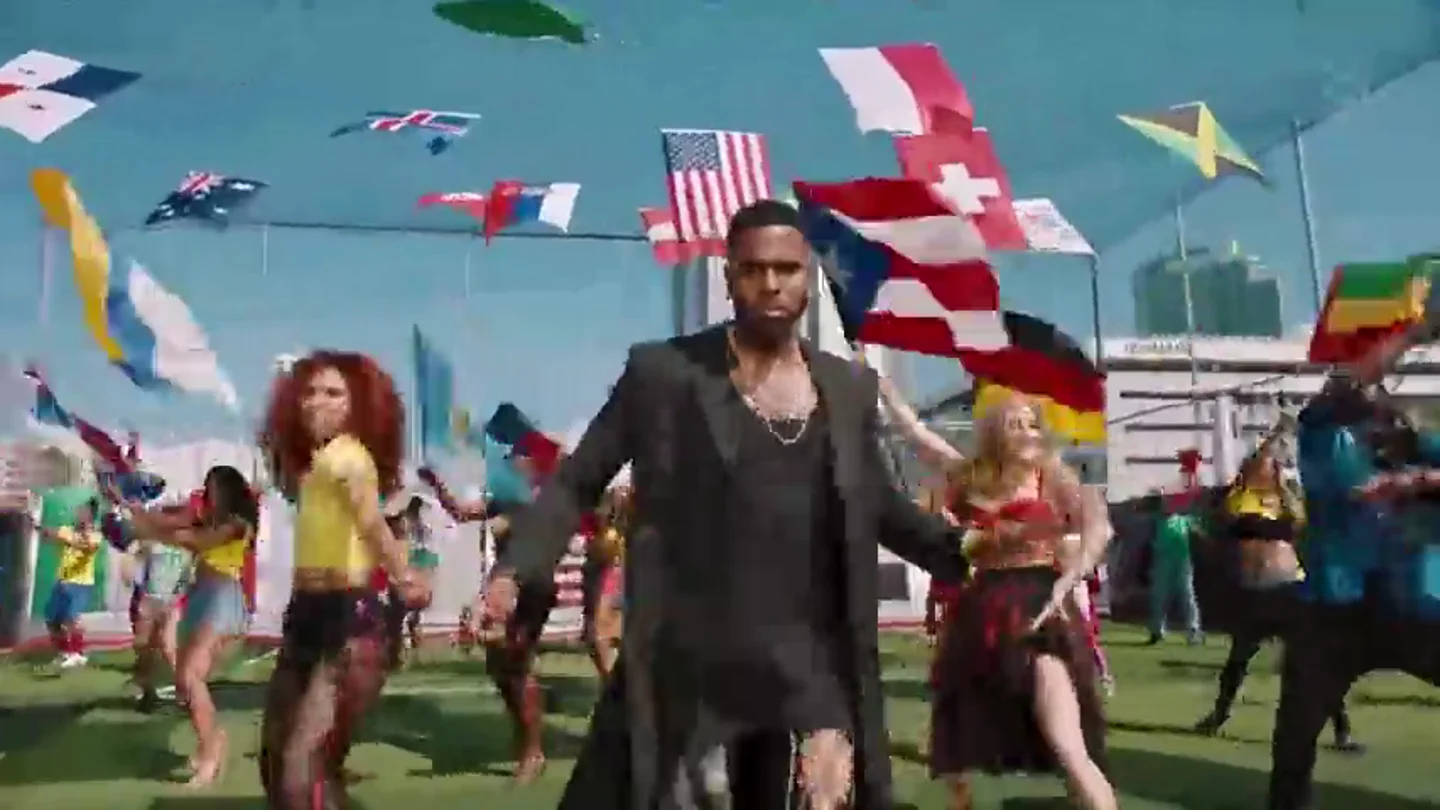 La bandera canaria aparece más que la española en el vídeo del himno del Mundial de Rusia La bandera canaria aparece más que la española en el vídeo del himno del Mundial de Rusia