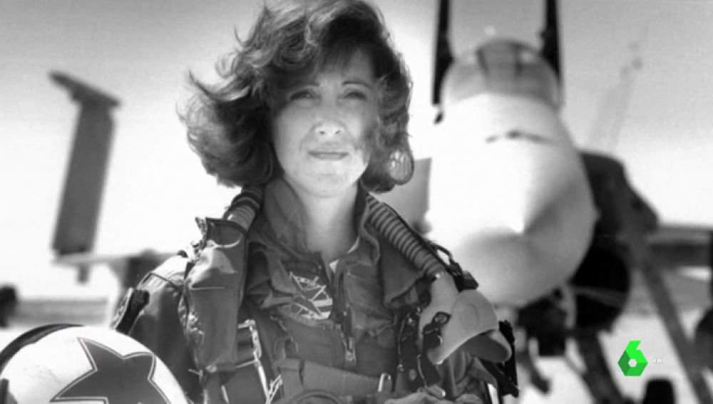 Tammie Jo Shults, la heroica piloto que evitó una catástrofe en el accidente aéreo de EEUU gracias a sus nervios de acero