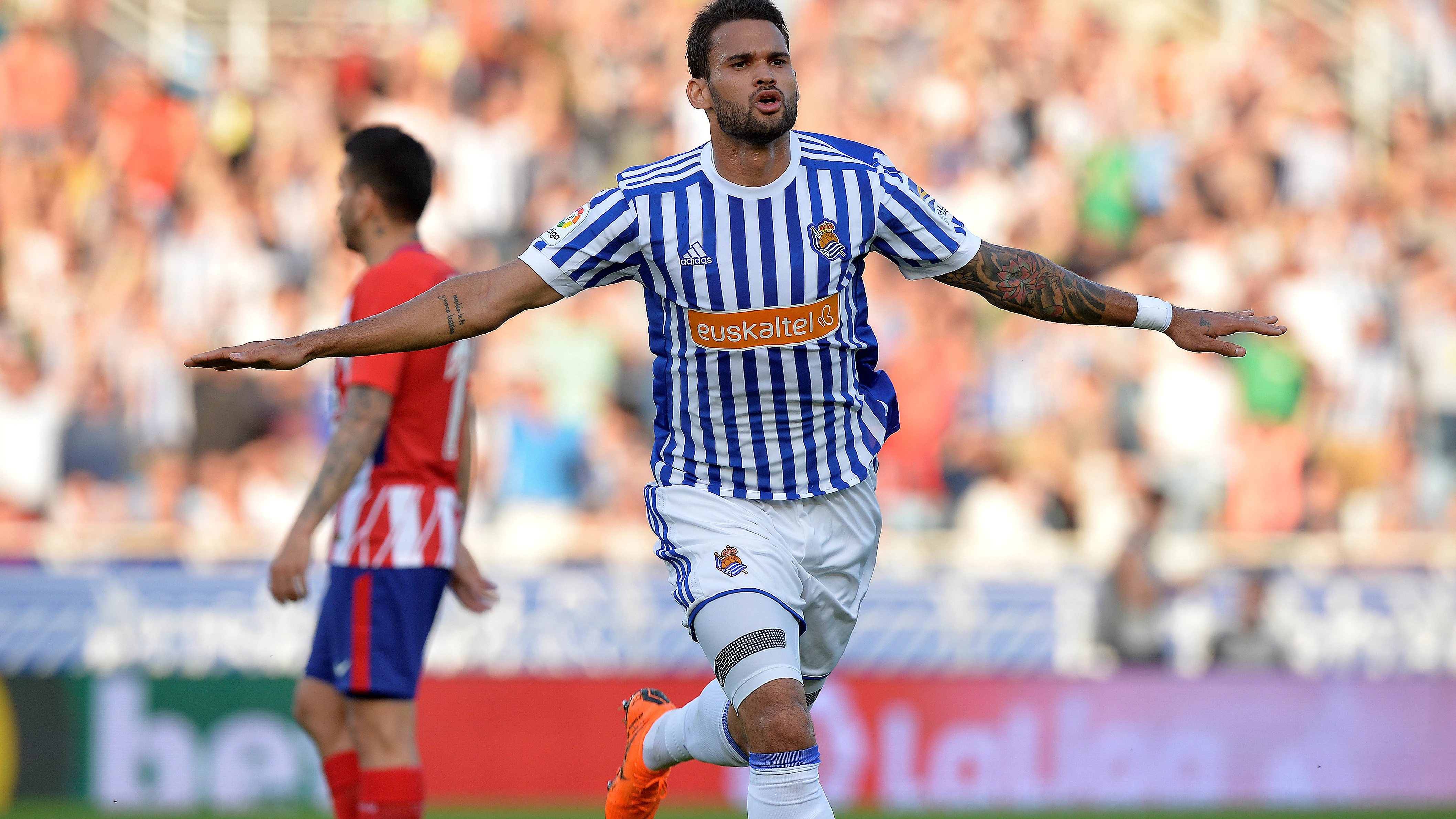 Willian José celebra su gol contra el Atlético de Madrid