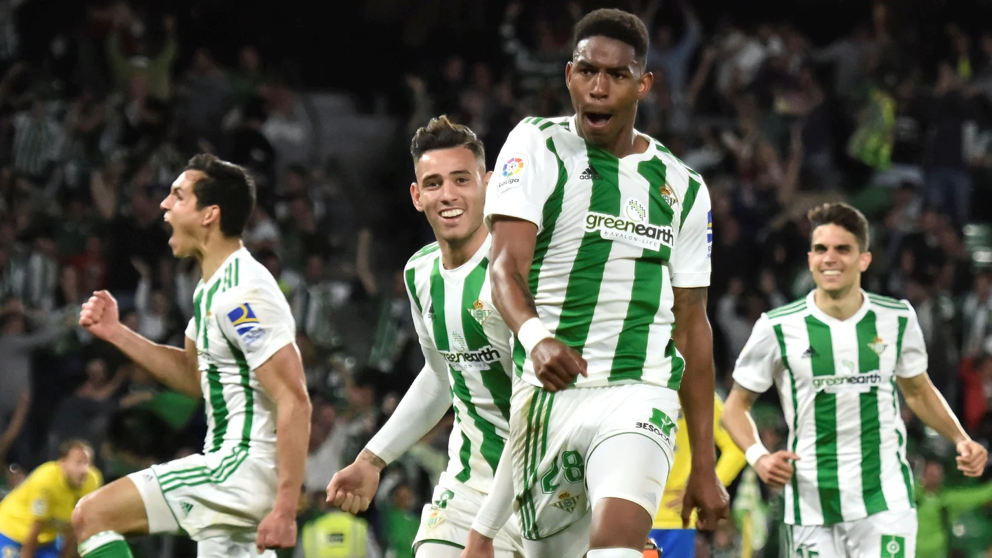 Junior celebra su gol contra Las Palmas Junior celebra su gol contra Las Palmas