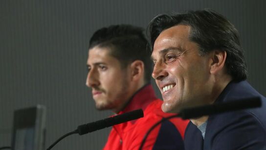 Vincenzo Montella en rueda de prensa