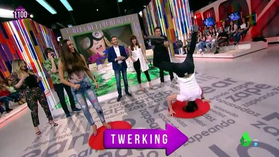 Cristina Pedroche y Adrián Lastra en el juego de la semAnna Cristina Pedroche y Adrián Lastra en el juego de la semAnna