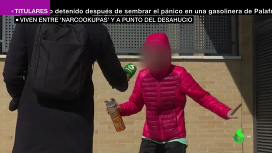 Una persona llega al narcopiso de Valladolid Una persona llega al narcopiso de Valladolid