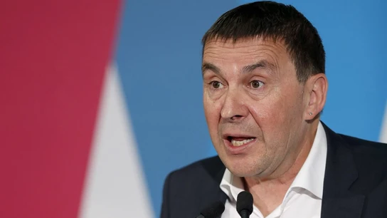 Arnaldo Otegi ante los medios Arnaldo Otegi ante los medios