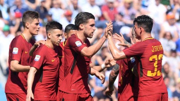 La roma celebrando un gol