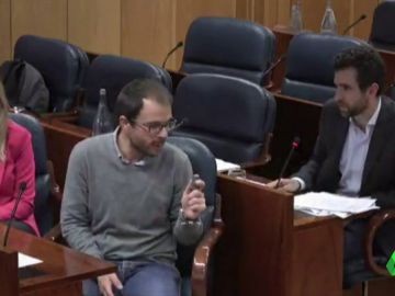 ENFRENTAMIENTO ASAMBLEA ENFRENTAMIENTO ASAMBLEA