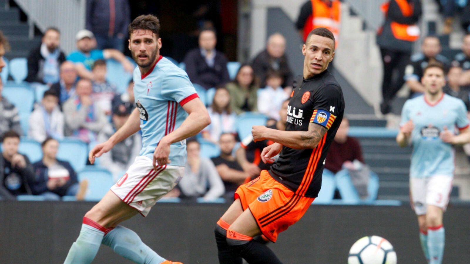 Sergi G&oacute;mez, ante Rodrigo