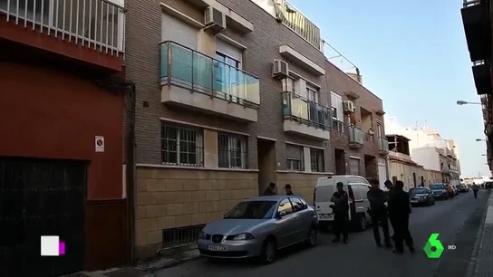 Detienen a un hombre por matar a su hijo de ocho años en El Ejido, Almería Detienen a un hombre por matar a su hijo de ocho años en El Ejido, Almería