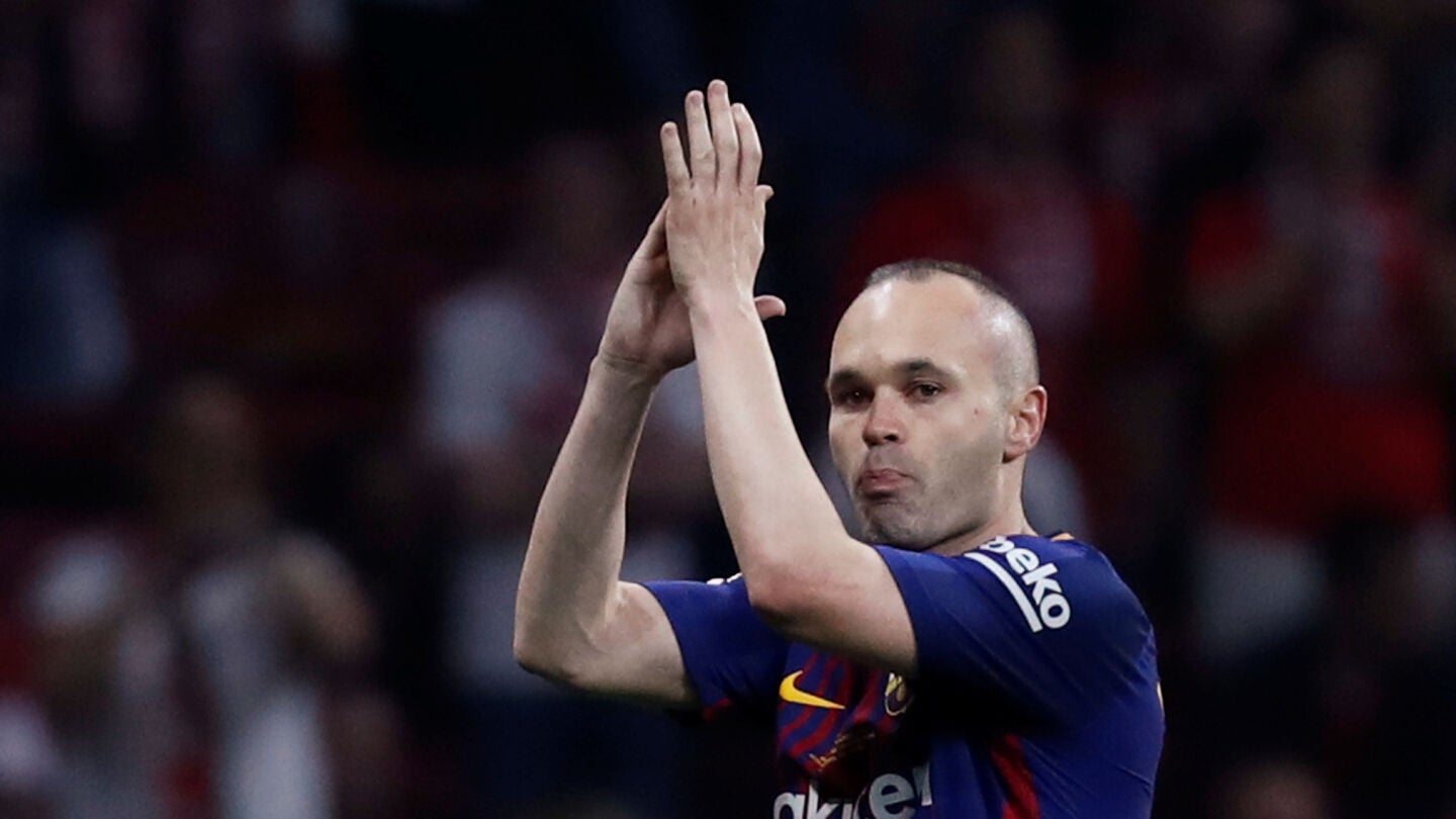Iniesta al ser sustitu&iacute;do