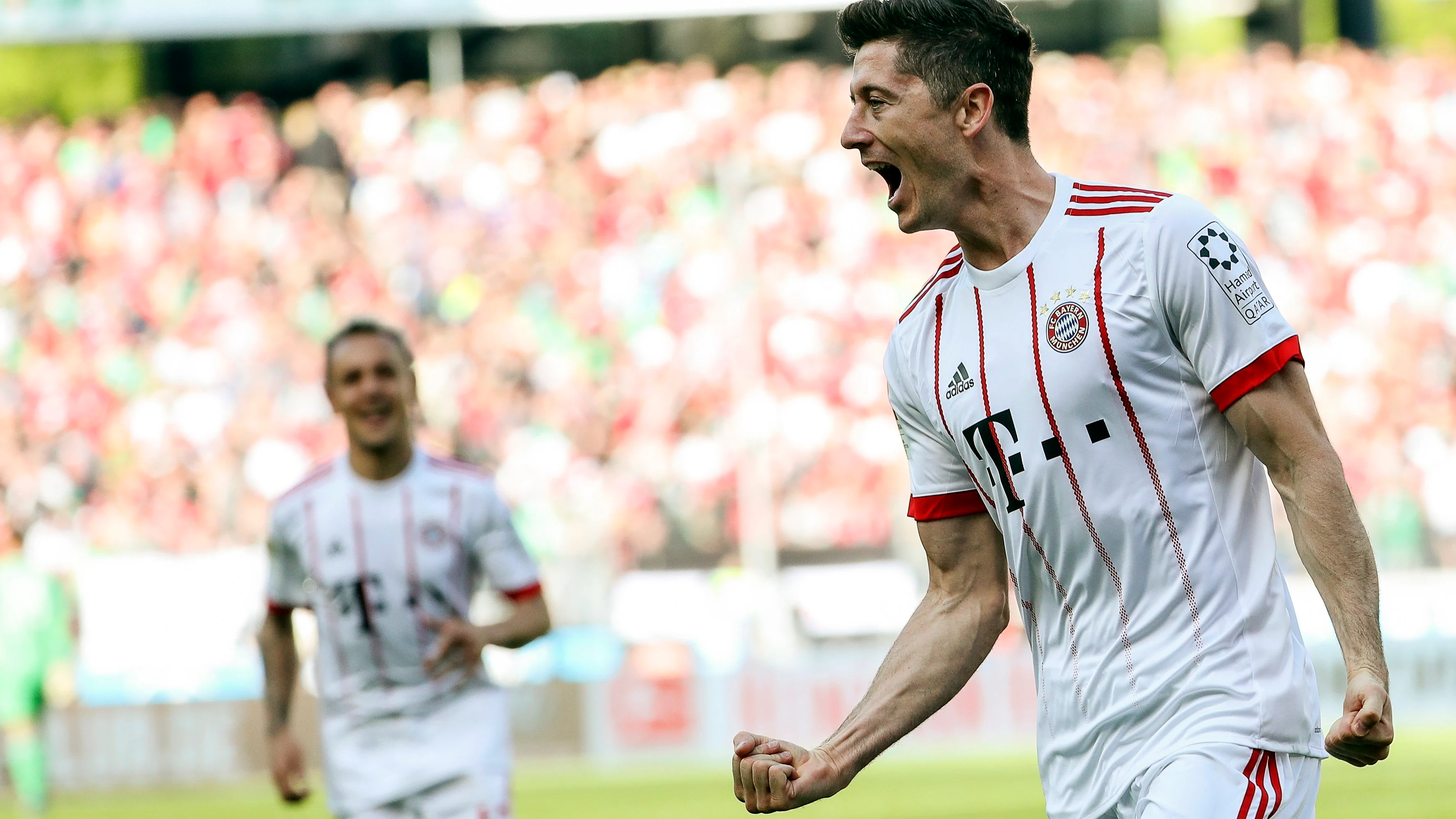 Lewandowski celebrando un gol