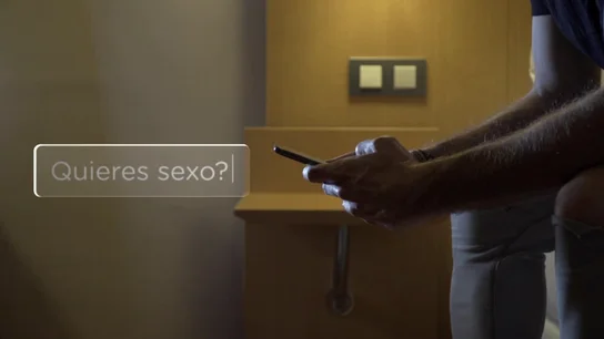 Entre preguntas directas y citas con desconocidos: así funciona Grindr, la app que llevó a Najuzaith a toparse con su asesino Entre preguntas directas y citas con desconocidos: así funciona Grindr, la app que llevó a Najuzaith a toparse con su asesino
