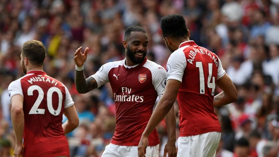 Lacazette celebrando un gol Lacazette celebrando un gol