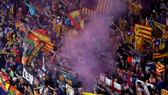 La afición del Barcelona en el estadio Wanda Metropolitano, en Madrid, antes de comenzar la final de la Copa La afición del Barcelona en el estadio Wanda Metropolitano, en Madrid, antes de comenzar la final de la Copa