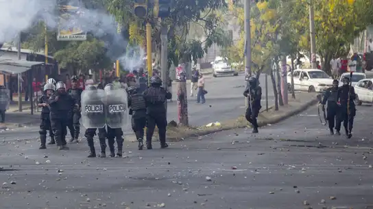 Varios agente antidisturbios en Nicaragua Varios agente antidisturbios en Nicaragua