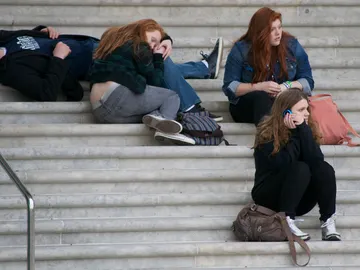 Algunos expertos aconsejan retrasar la hora de entrada a los institutos Algunos expertos aconsejan retrasar la hora de entrada a los institutos