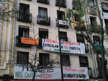 El edificio de Lavapiés que sufre desahucios invisibles El edificio de Lavapiés que sufre desahucios invisibles