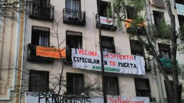 El edificio de Lavapiés que sufre desahucios invisibles El edificio de Lavapiés que sufre desahucios invisibles