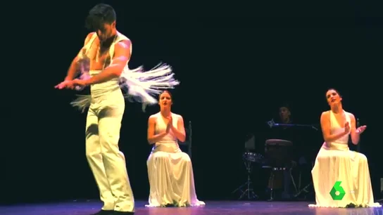 Un espectáculo de danza Un espectáculo de danza